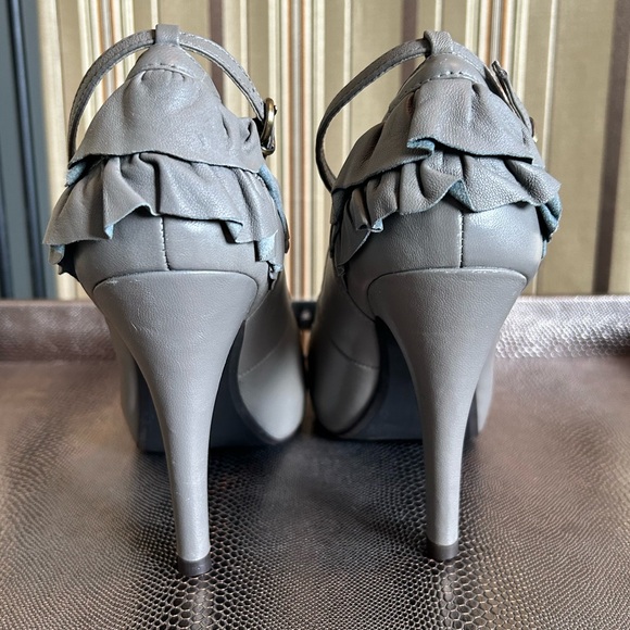 Tosca Blu leather heels - Picture 3 of 9